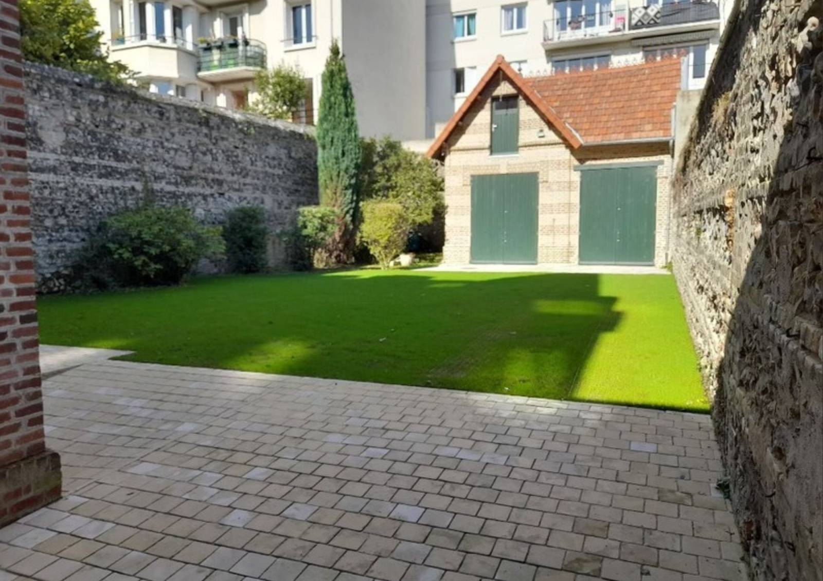 Aménagement d'une terrasse et d'une allée sur mesure à Fécamp